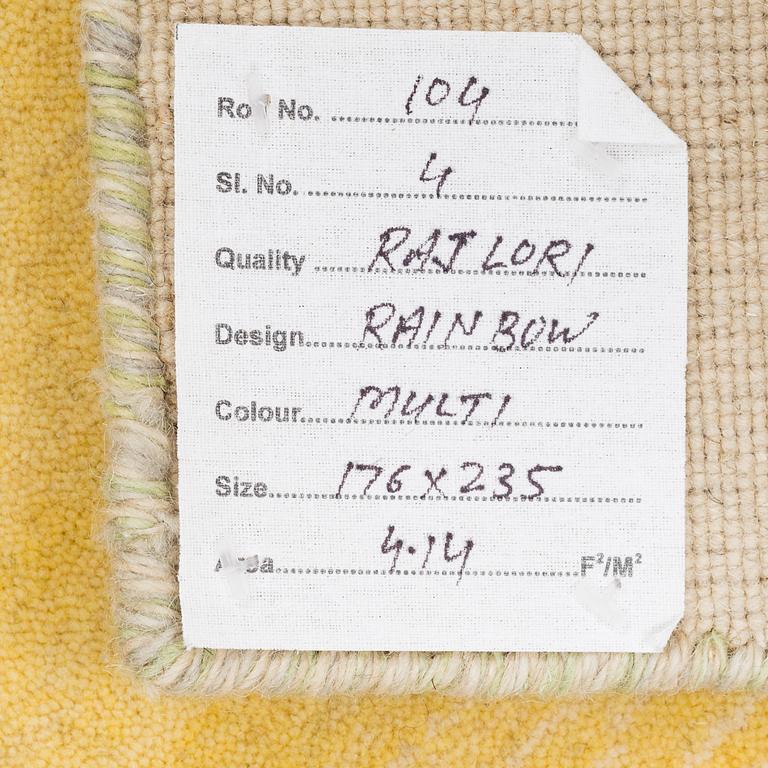 A rug, oriental, ca 235 x 176 cm.