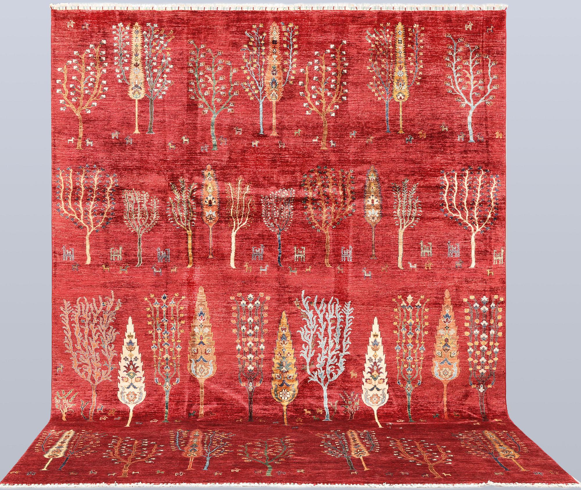 A carpet, Ziegler design, approx. 337 x 257 cm.