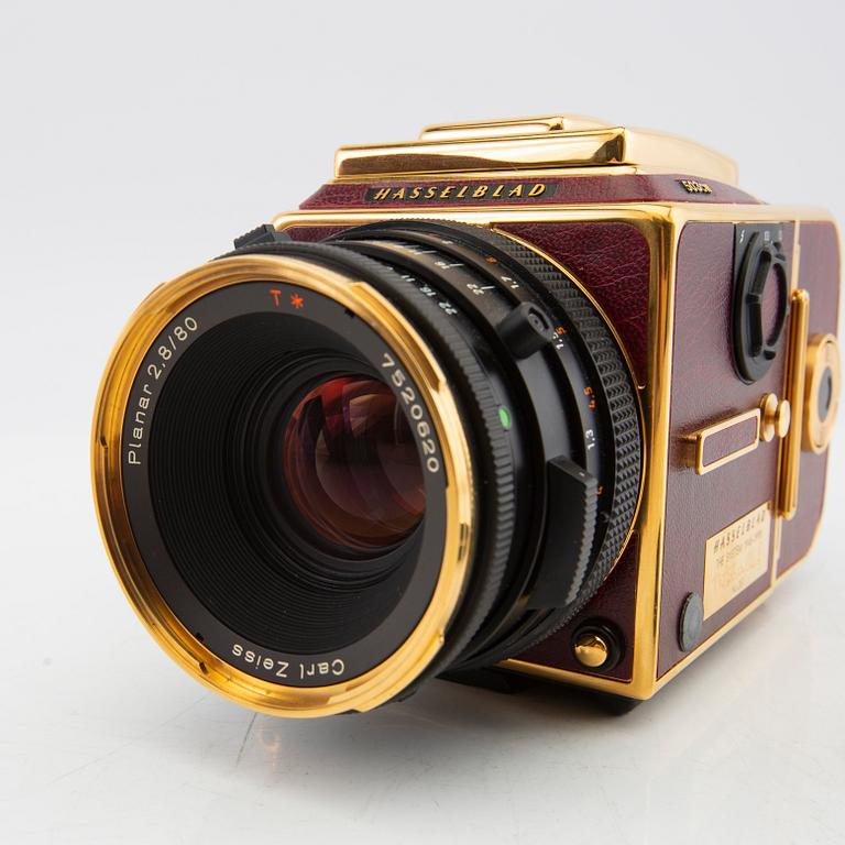 Hasselblad, Kamera, Golden Supreme 503CW jubileumsutgåva numrerad 261/500 1998.