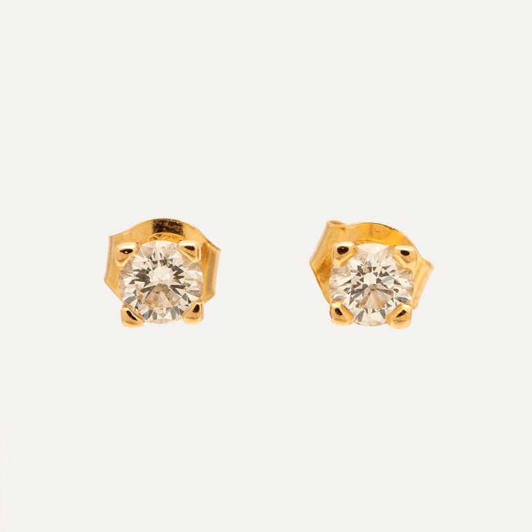 Örhängen, ett par, 18K guld med diamanter.