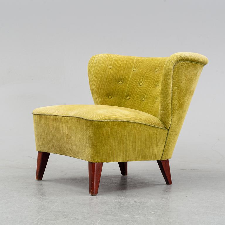 A 1940's Swedish Modern lounge chair by Gösta Jonsson.