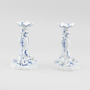 A pair of porcelain candle sticks by Meissen, second half of the 20th century.