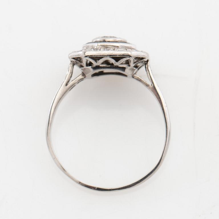 Ring of platinum with diamonds and faceted sapphires, Art Deco, K Anderson Stockholm 1938.