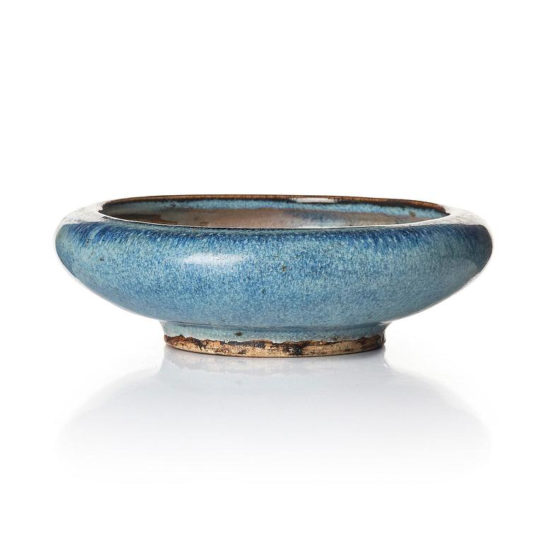 A jun-type glazed brush washer, late Ming dynasty/ early Qing dynasty.