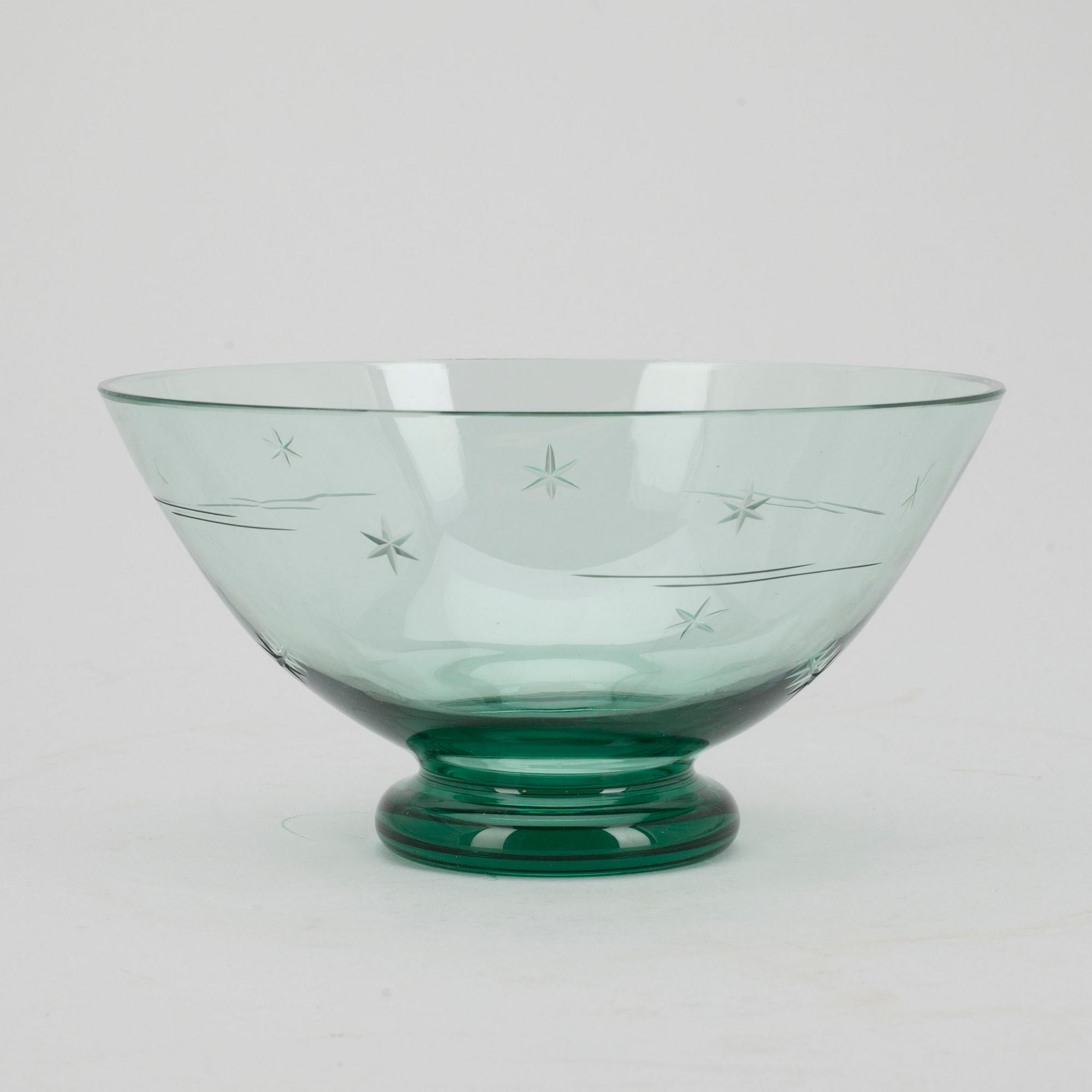 SKÅL, grönt glas, signerad G. Hongell - Karhula. 1940-tal.