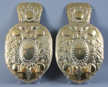 LJUSPLÅTAR, ett par, mässing, 1900-talets första hälft.