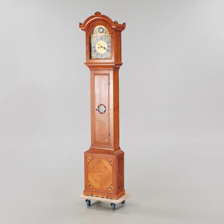 A grandfather clock, around the turn of the century 1800.