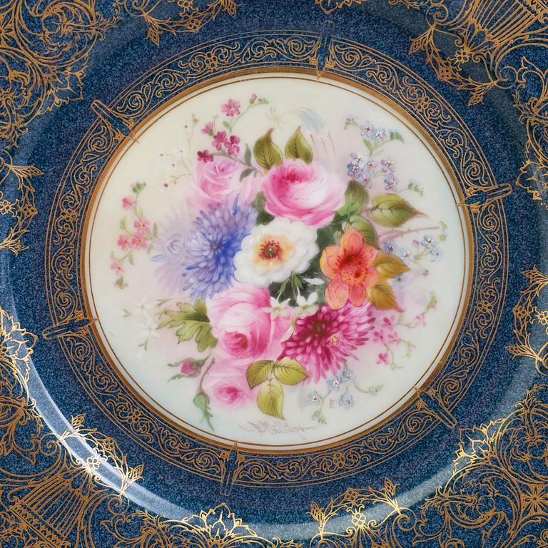 TALLRIKAR, åtta stycken, porslin. England, Royal Worcester.