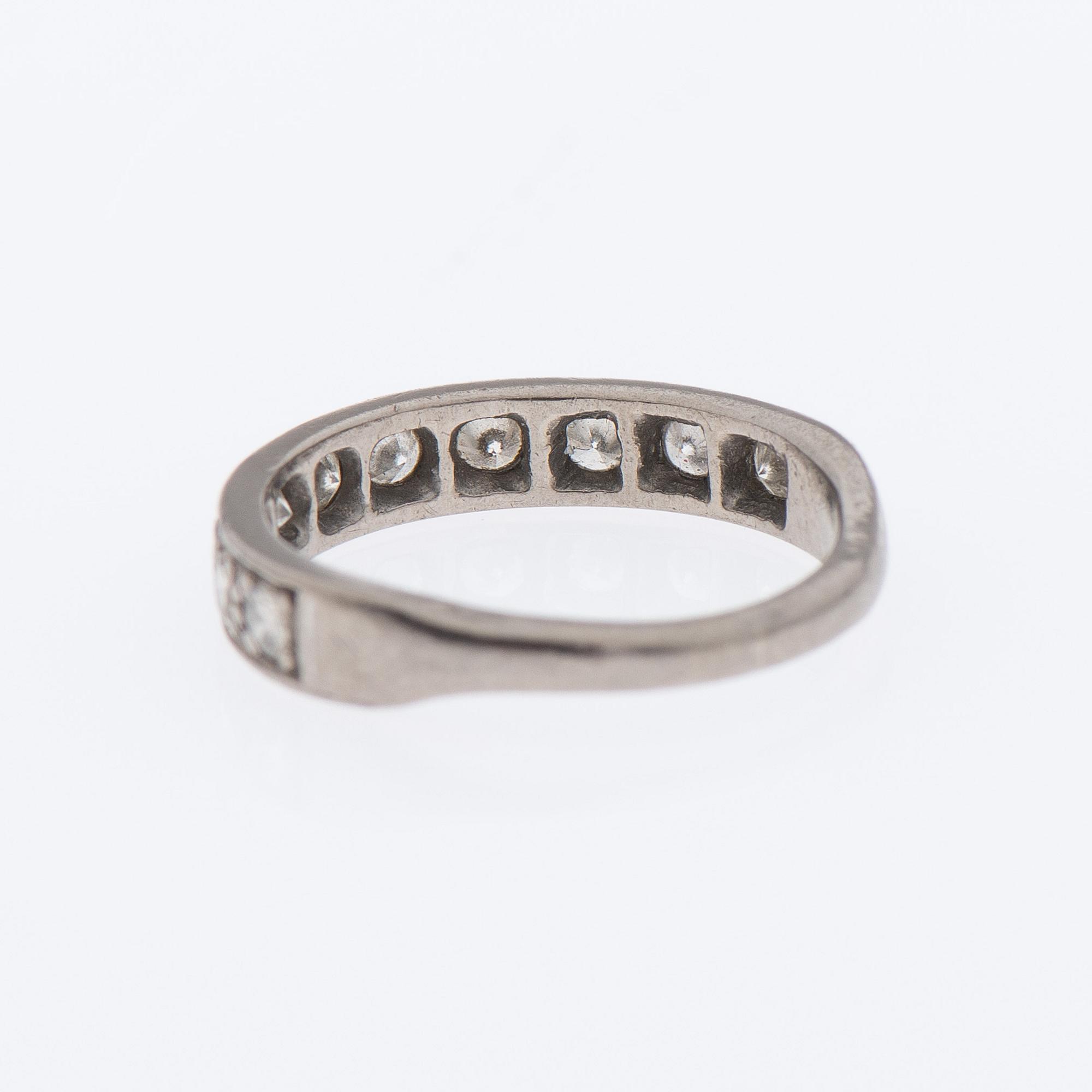 RING, briljantslipade diamanter, 18K vitguld.