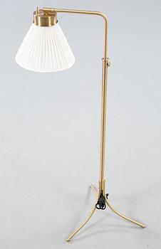 JOSEF FRANK, a floor lamp, model "1842", Firma Svenskt Tenn, 2013.