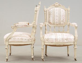KARMSTOLAR, ett par, nyrenässans, 1800-talets slut.