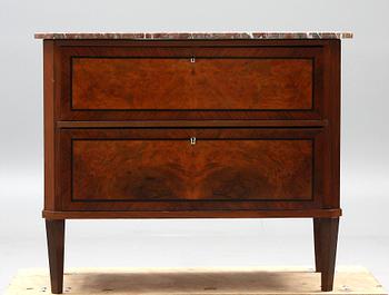 BYRÅ, gustaviansk stil, 1900-tal.