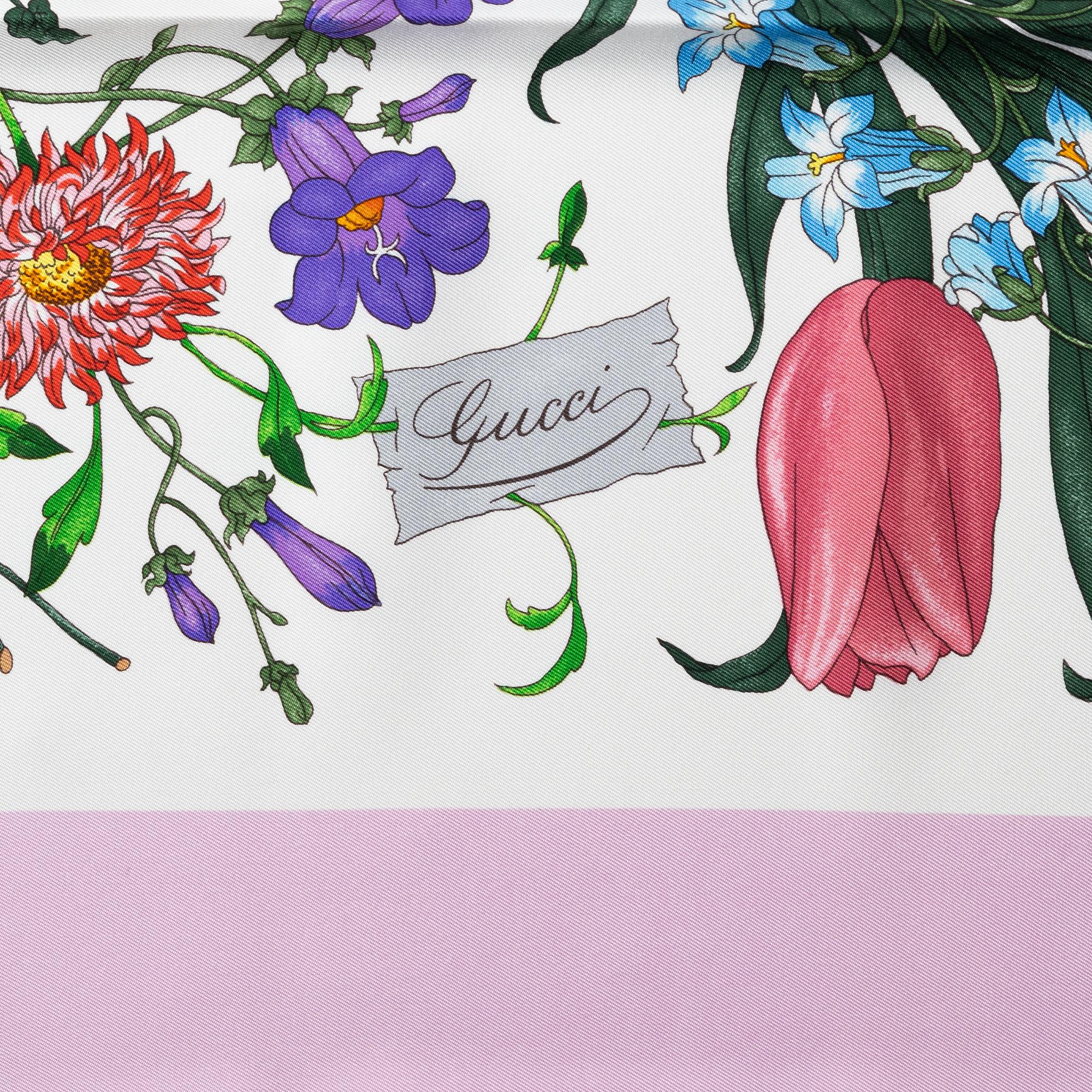 Gucci, a 'Flora' twill silk scarf.