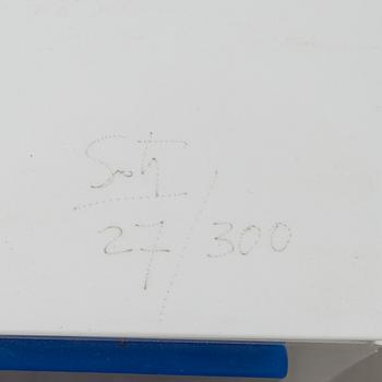 JESÚS RAFAEL SOTO, objekt, "Vibration: Blue and yellow", signerad och numrerad 27/300. 1969.