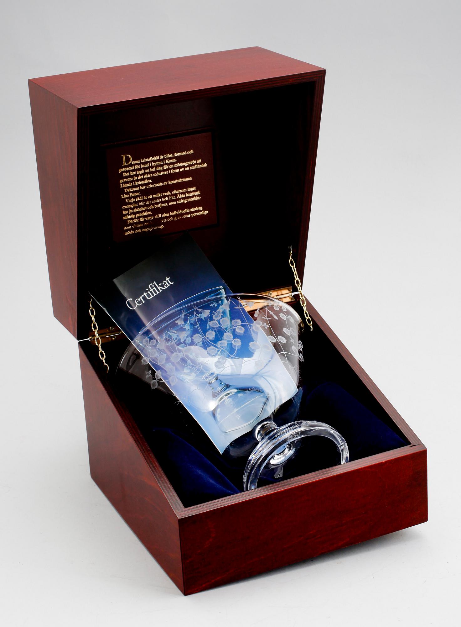 SKÅL på fot, glas, "Linnea", Lisa Bauer, Kosta Boda.