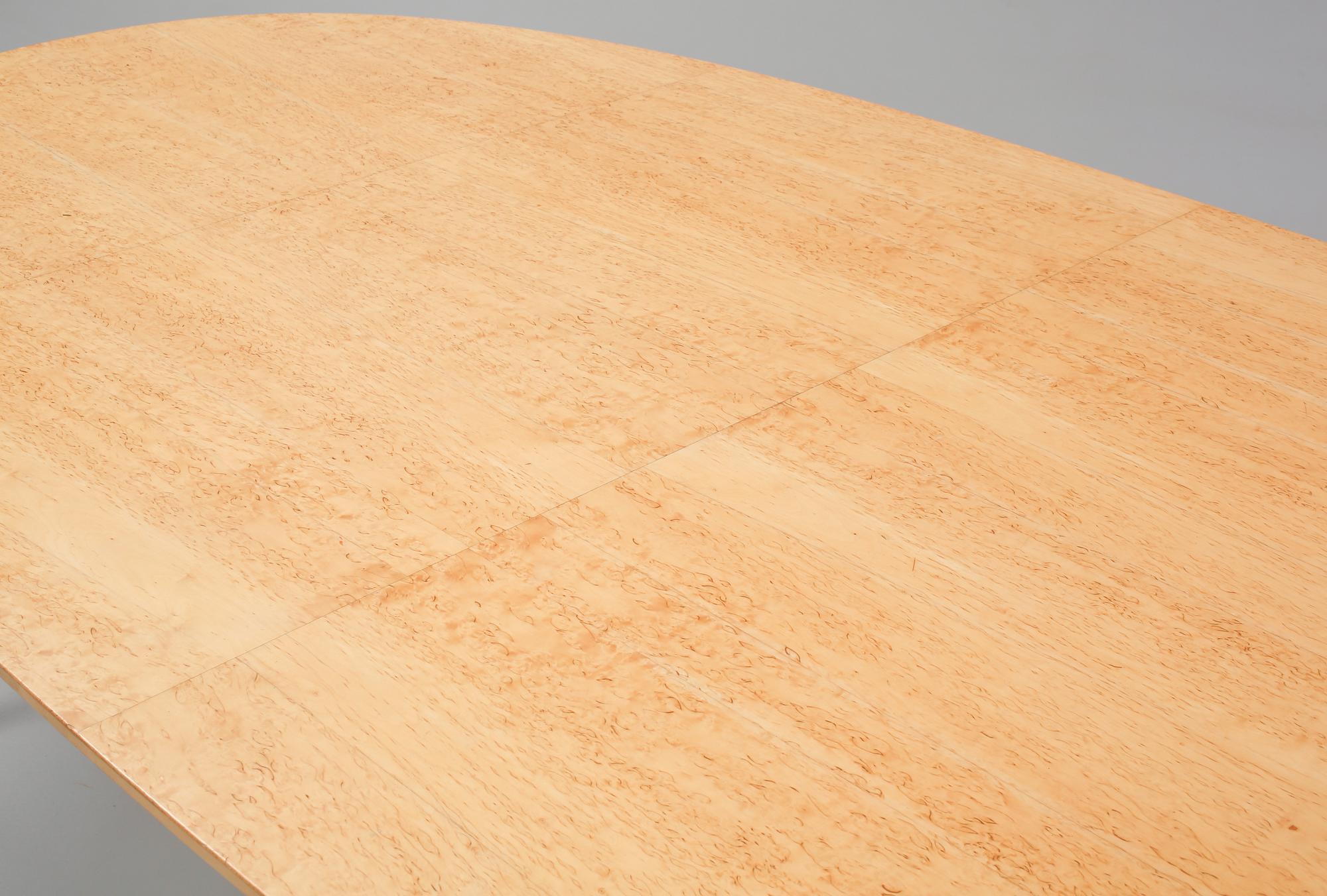 BORD, "Superelips", Bruno Mathsson och Piet Hein, Fritz Hansen, formgivet 1964.