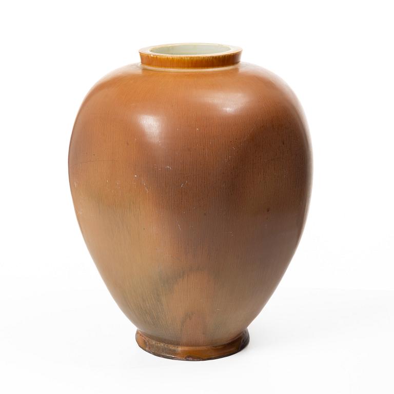 Berndt Friberg, A stoneware floor vase, Gustavsberg Studio, 1962.
