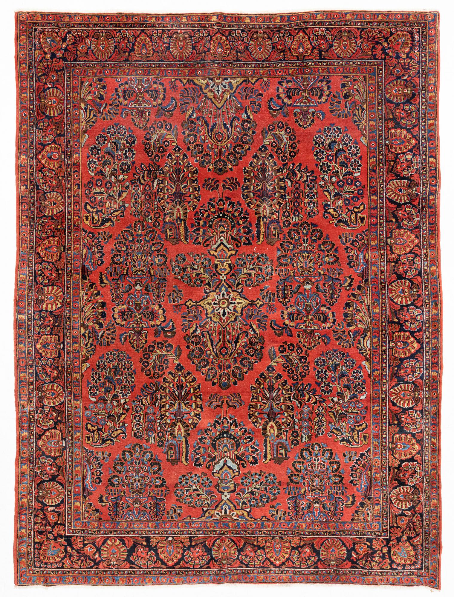 A carpet, antique/semi-antique, Sarouk, ca 351 x 263 cm.