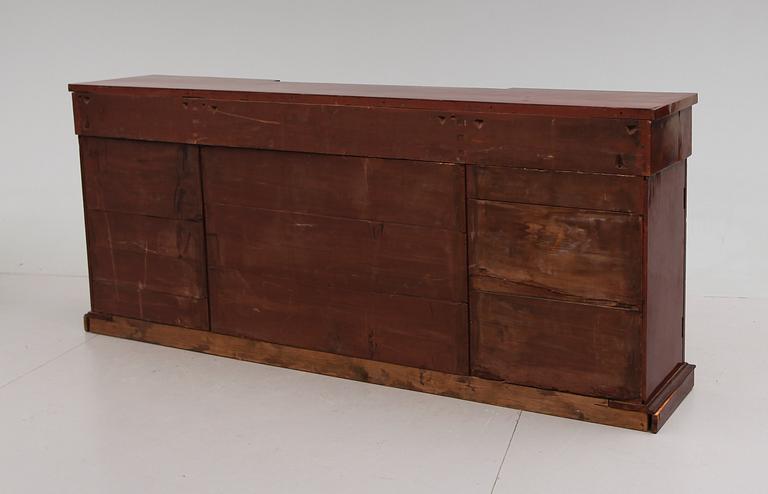 SIDEBOARD, England, 1900-talets första hälft.