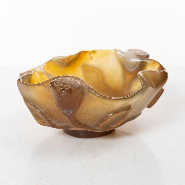 A Chinese agate 'lotus' bowl / brush washer, 20th century.