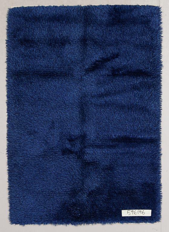 MATTA, rya. Ca 172 x 118 cm.
