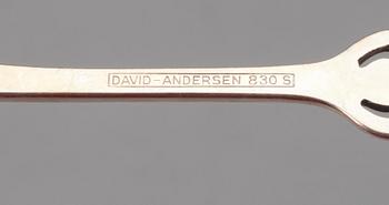 TESKEDAR, 12 st. 813 silver. David Andersen, Oslo, Norge 1950/60 l. Vikt129 g.