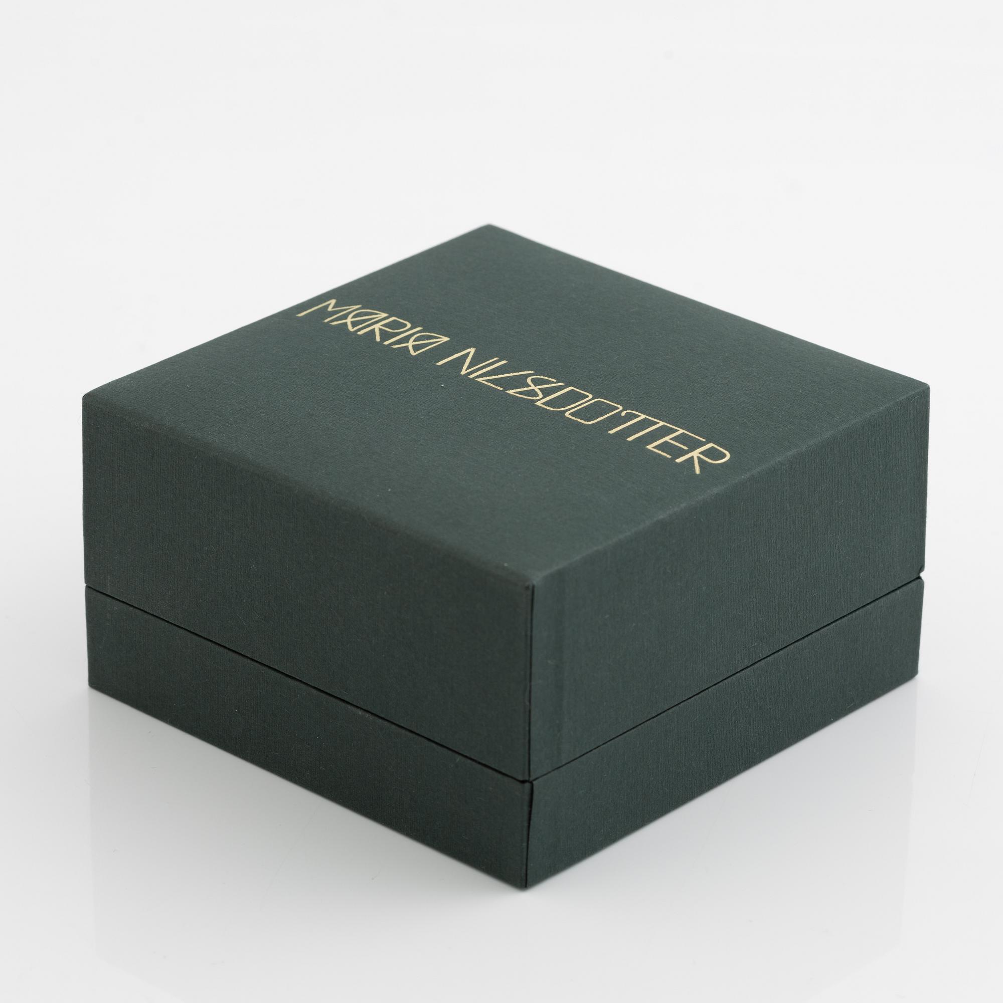 Maria Nilsdotter, collier sterlingsilver med odlade sötvattenspärlor, "Rebel Necklace".