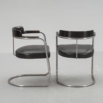 KARMSTOLAR, ett par, 1930-40-tal.