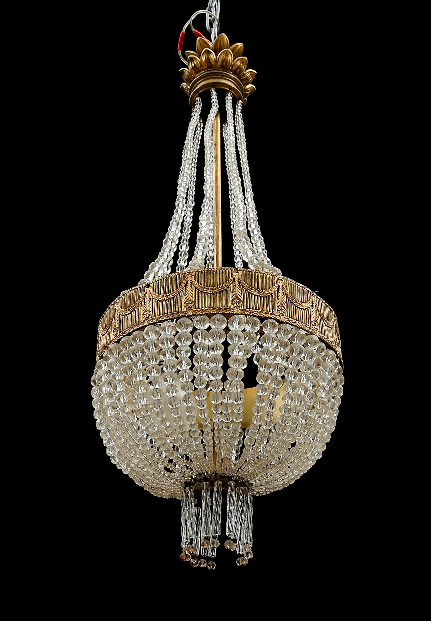 LJUSKRONA, möjligen Frankrike, 1900-talets första hälft. Höjd ca 70 cm.