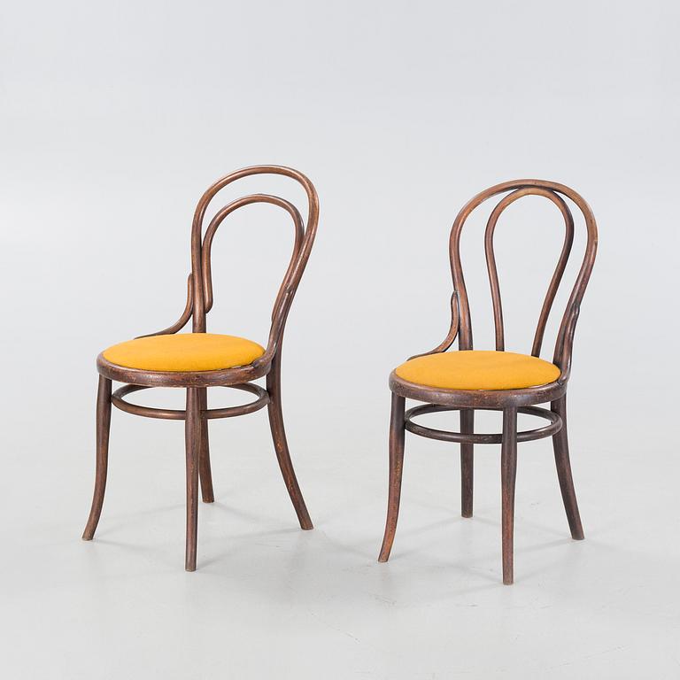 STOLAR, ett par, Thonet, omkring 1900.