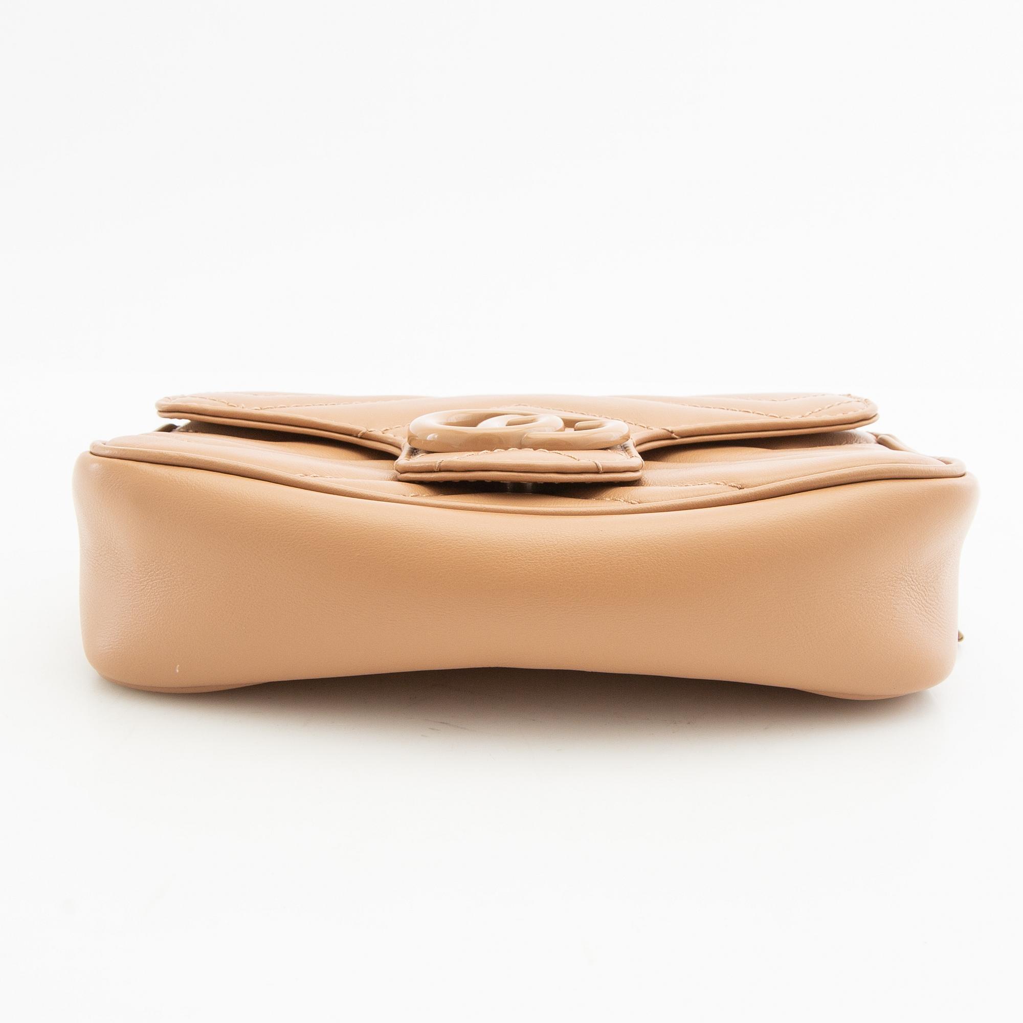 Gucci bag "Marmont mini".