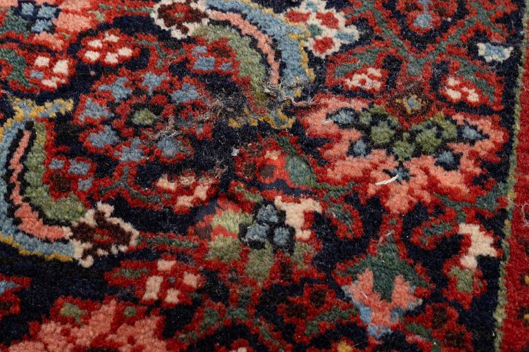 Carpet, Bidjar, approx. 387 x 223 cm.