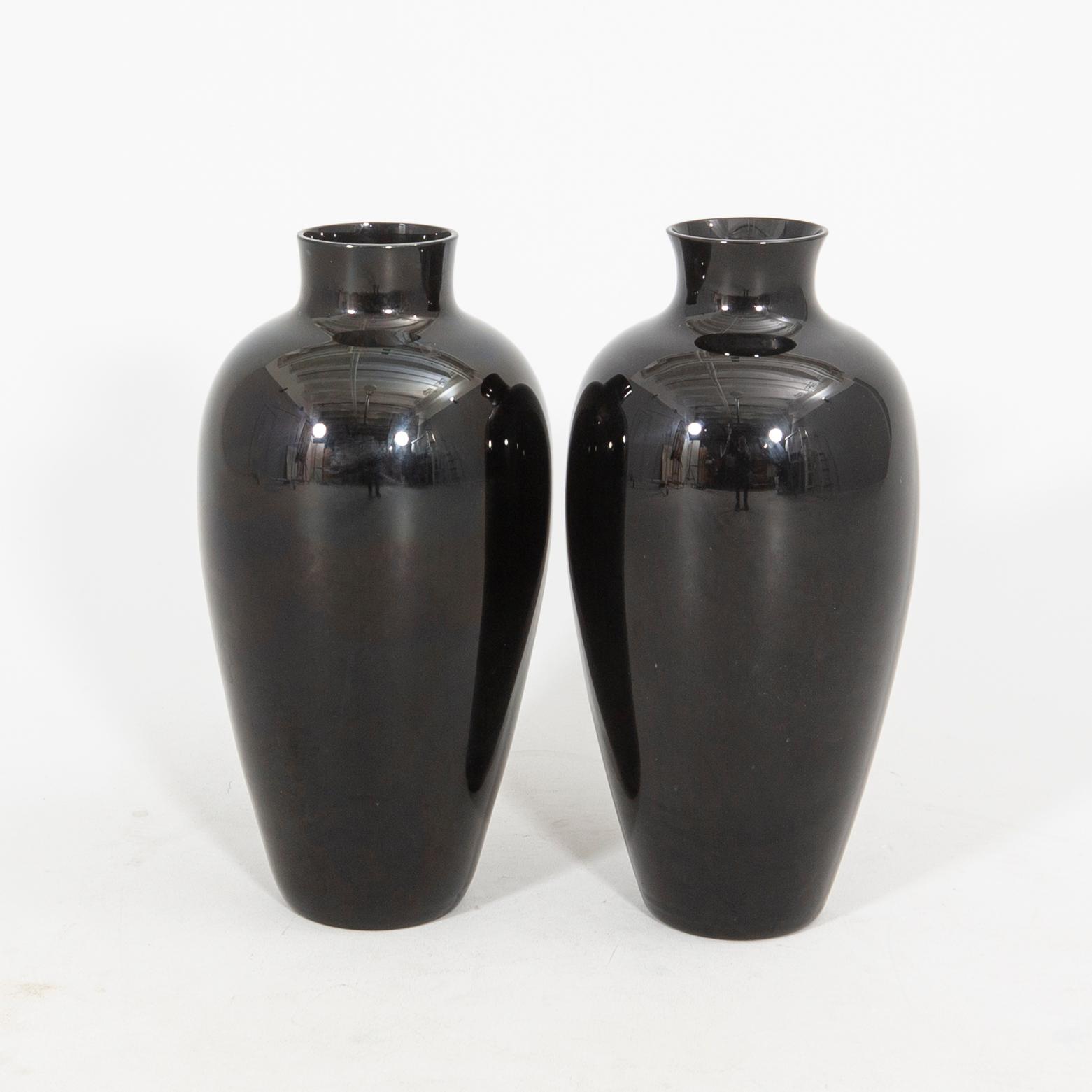 A set of two Venini 1980 glass urns.