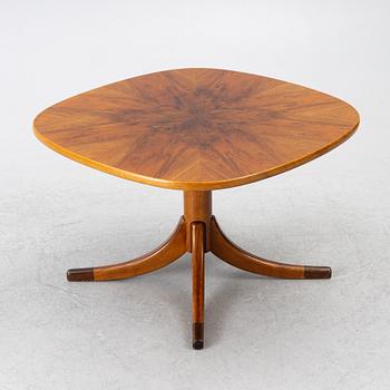 Nordiska Kompaniet, A coffee table, ca 1948.