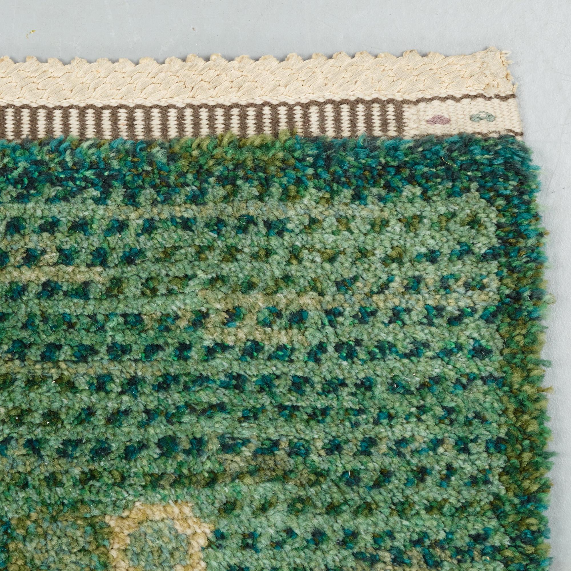 Barbro Nilsson, matto, "Bankrabatten grön", knotted pile, ca 502-504 x 202,5-207 cm, signed AB MMF BN.
