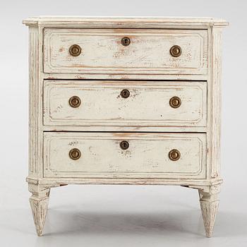 A Gustavian style chest of drawers, early 20th century.