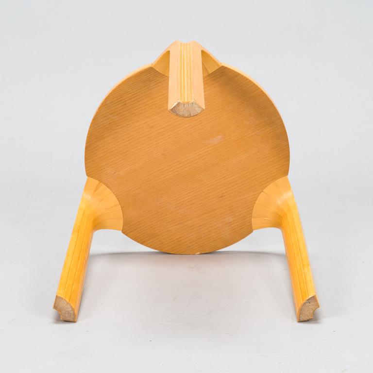 Alvar Aalto, pall, modell X600. Artek 1900-talets slut.