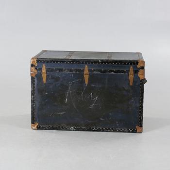 A trunk from A&S Unbreakable Trunks, New York, made in early 20th century.