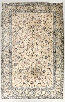 Matta Kirman old ca 404x303 cm.