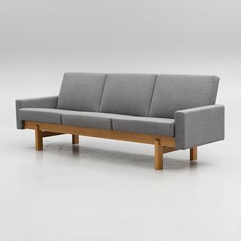 Yngve Ekström, soffa, "Accent", Swedese, 2018.