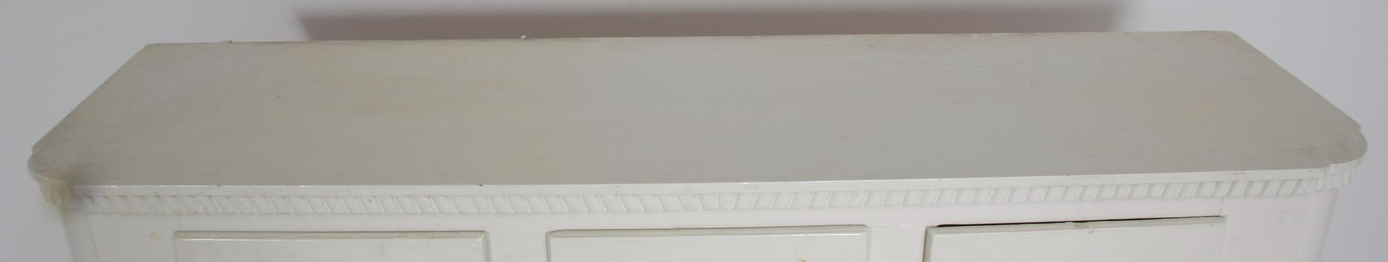 SKÄNK. Gustavianskt provinsarbete, 1800-tal.