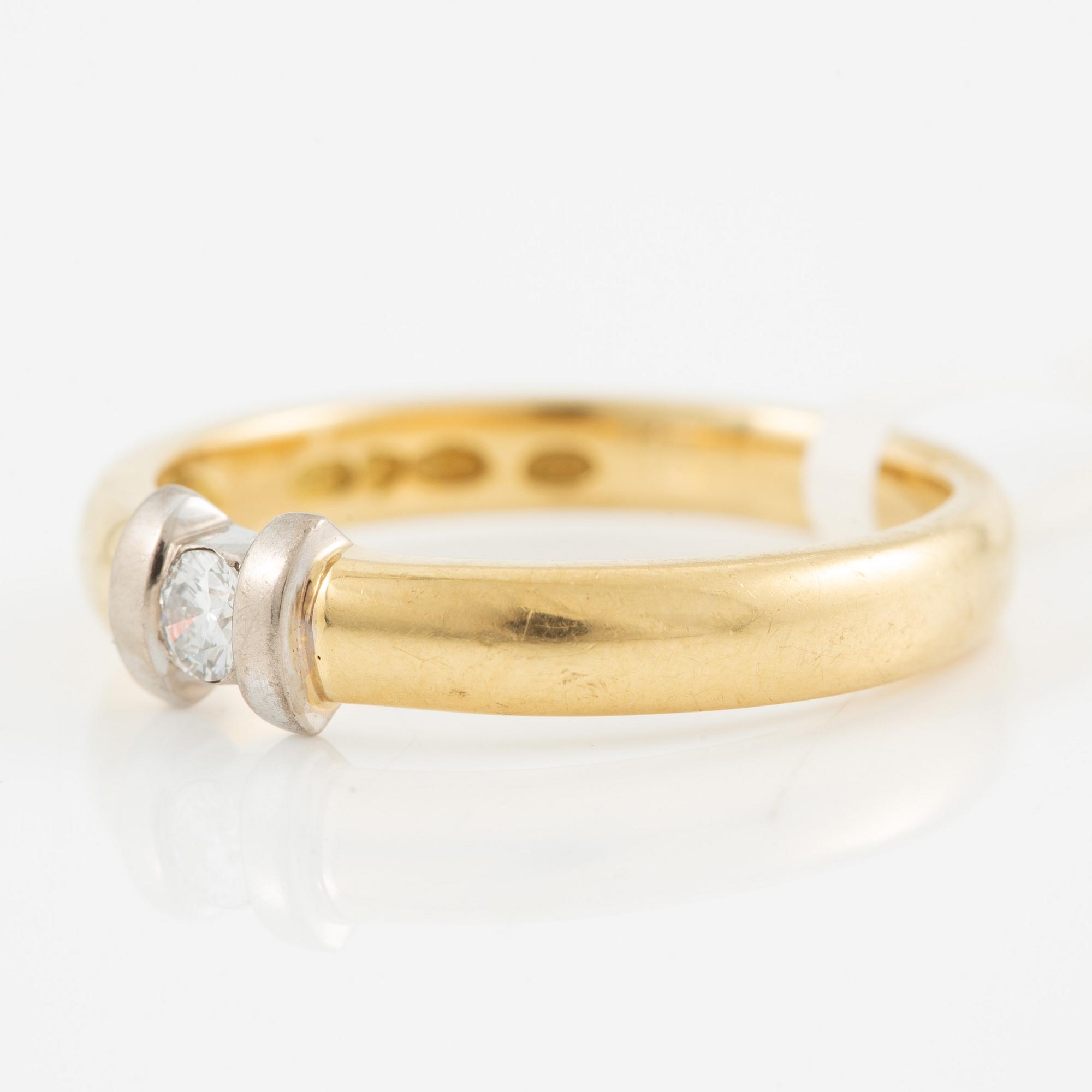 Ring, 18K gold with brilliant-cut diamond.