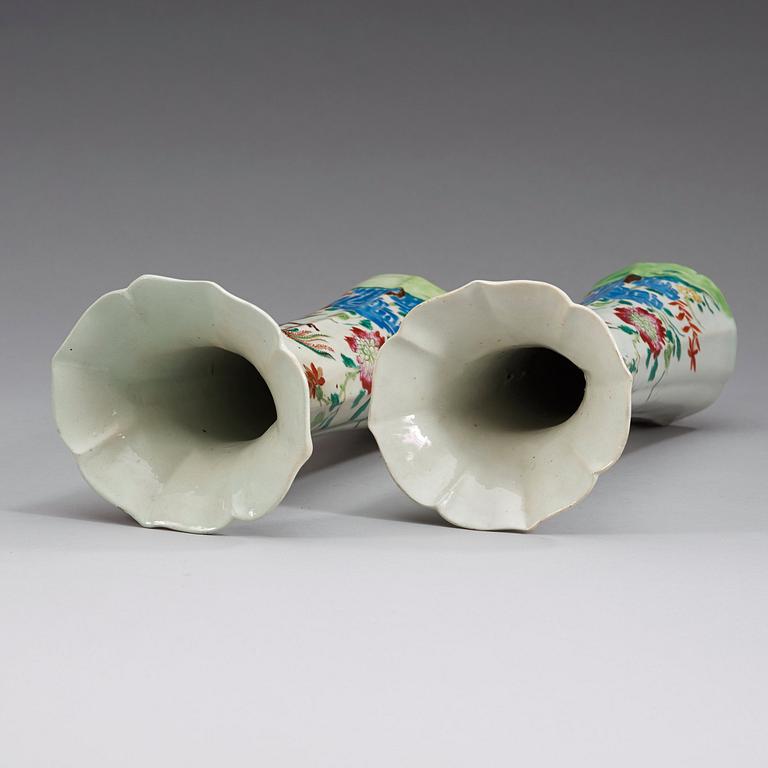 VASER, ett par, kompaniporslin. Qing dynastin, Qianlong (1736-95).