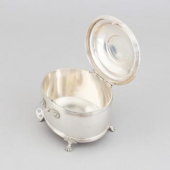 Oscar Sjögren, sockerskrin, silver, gustaviansk stil, Stockholm 1918.