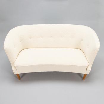 Werner West, A 1950s sofa 'Royal' for Oy Stockmann Ab, Keravan Puusepäntehdas, Finland.