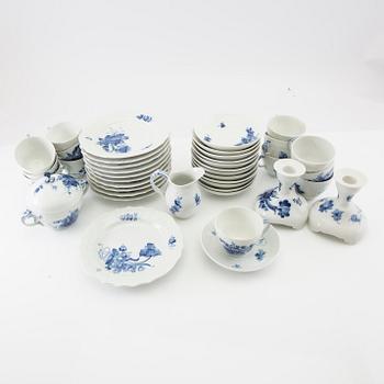 Service 28 pcs "Blue Flower" Royal Copenhagen Denmark later part of the 20th century porcelain.