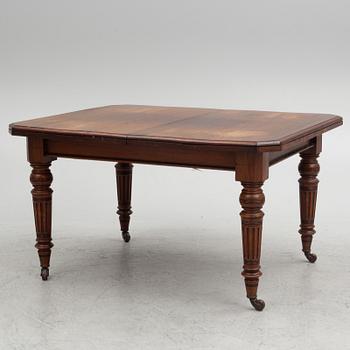 A dining table, W.A & S. Smee, England, late 19th century.