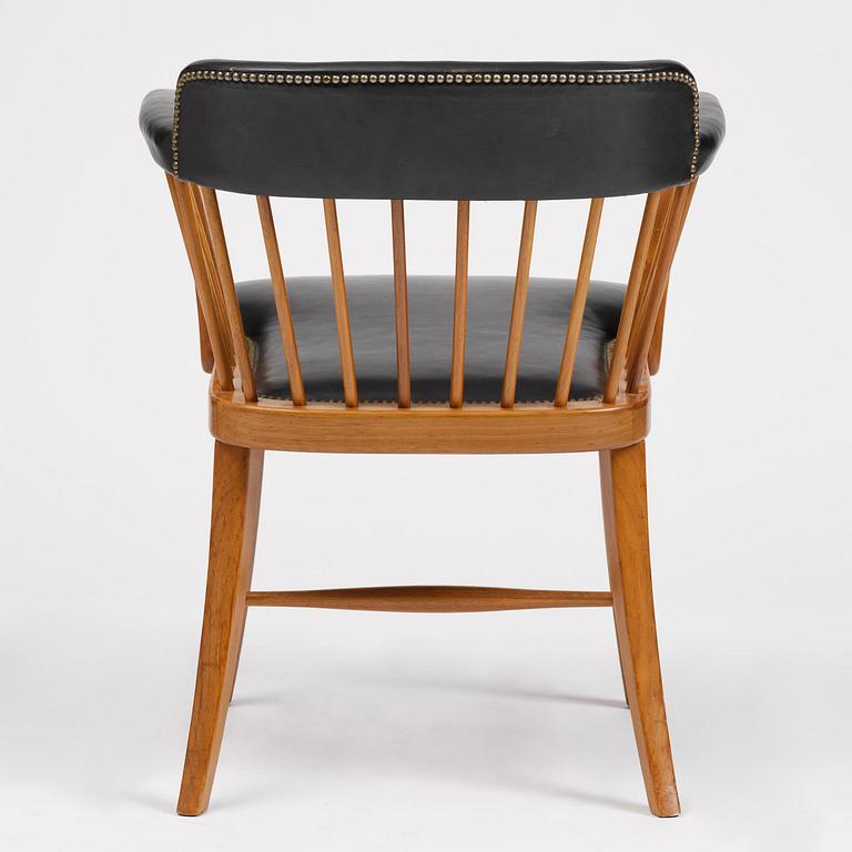 Josef Frank, karmstol, modell B 789A, ”Kaptensstol”, Firma Svenskt Tenn, 1960-tal.