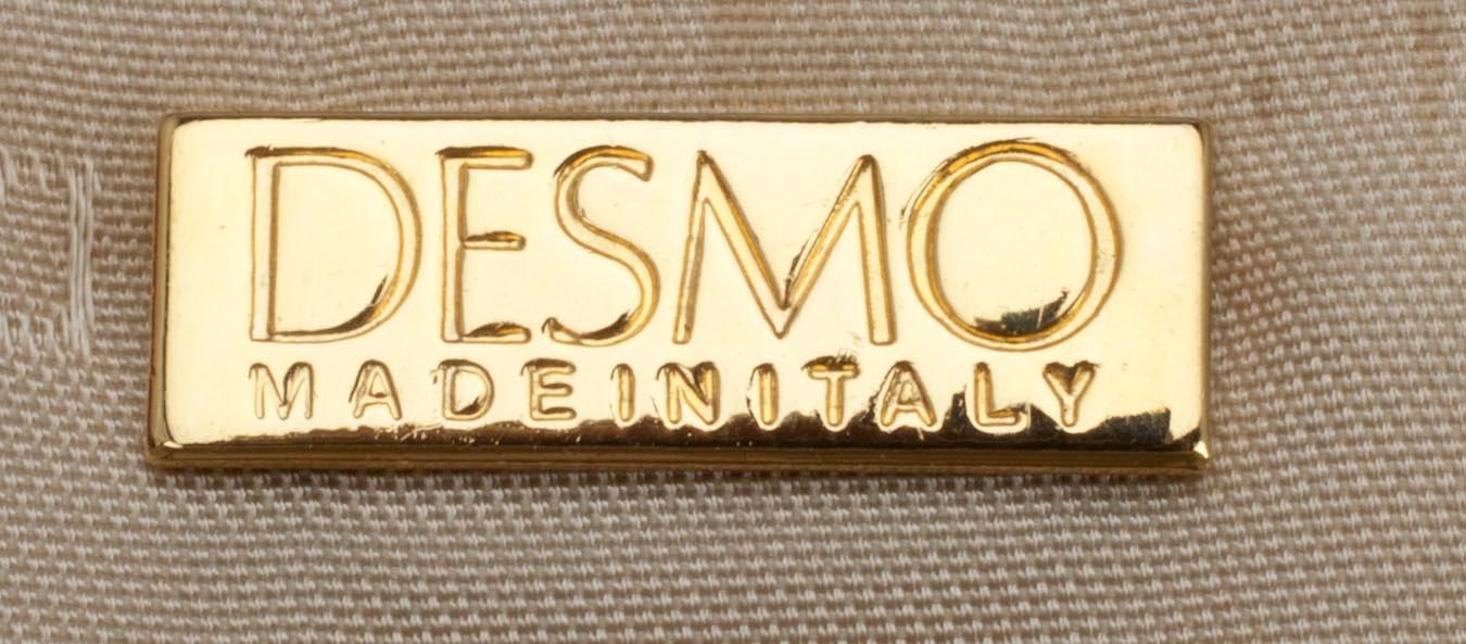 VÄSKA, Desmo.