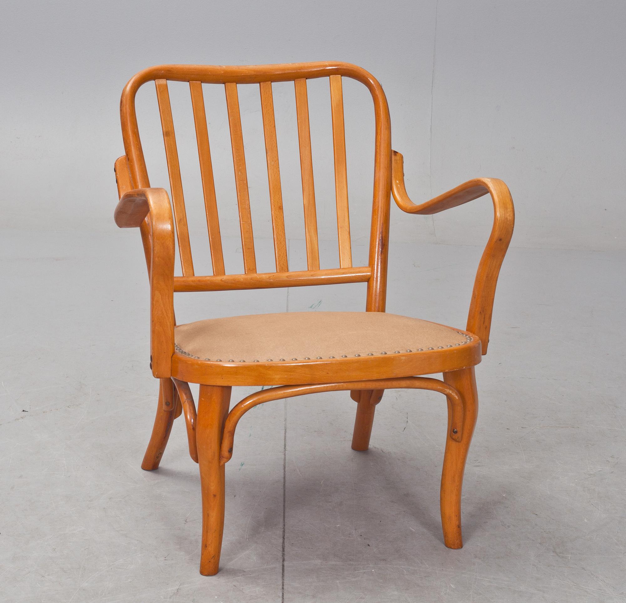 KARMSTOL, Josef Frank, Thonet, Tjeckoslovakien, etikett- och stämpelmärkt.